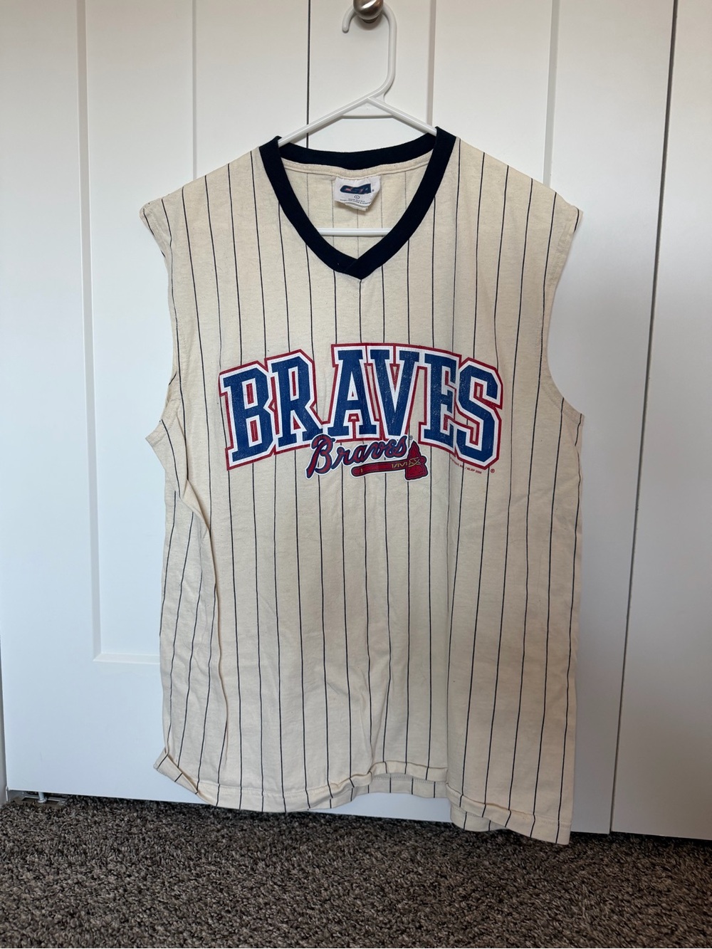Braves Sleeveless Pinstripe Tank - White/Navy